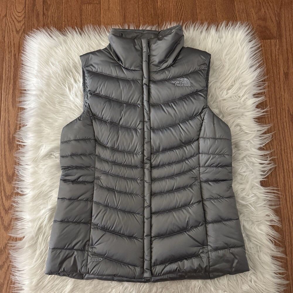 The North Face Puffer Vest Women’s Small 550 Down Insulated Silver Outdoor Zip